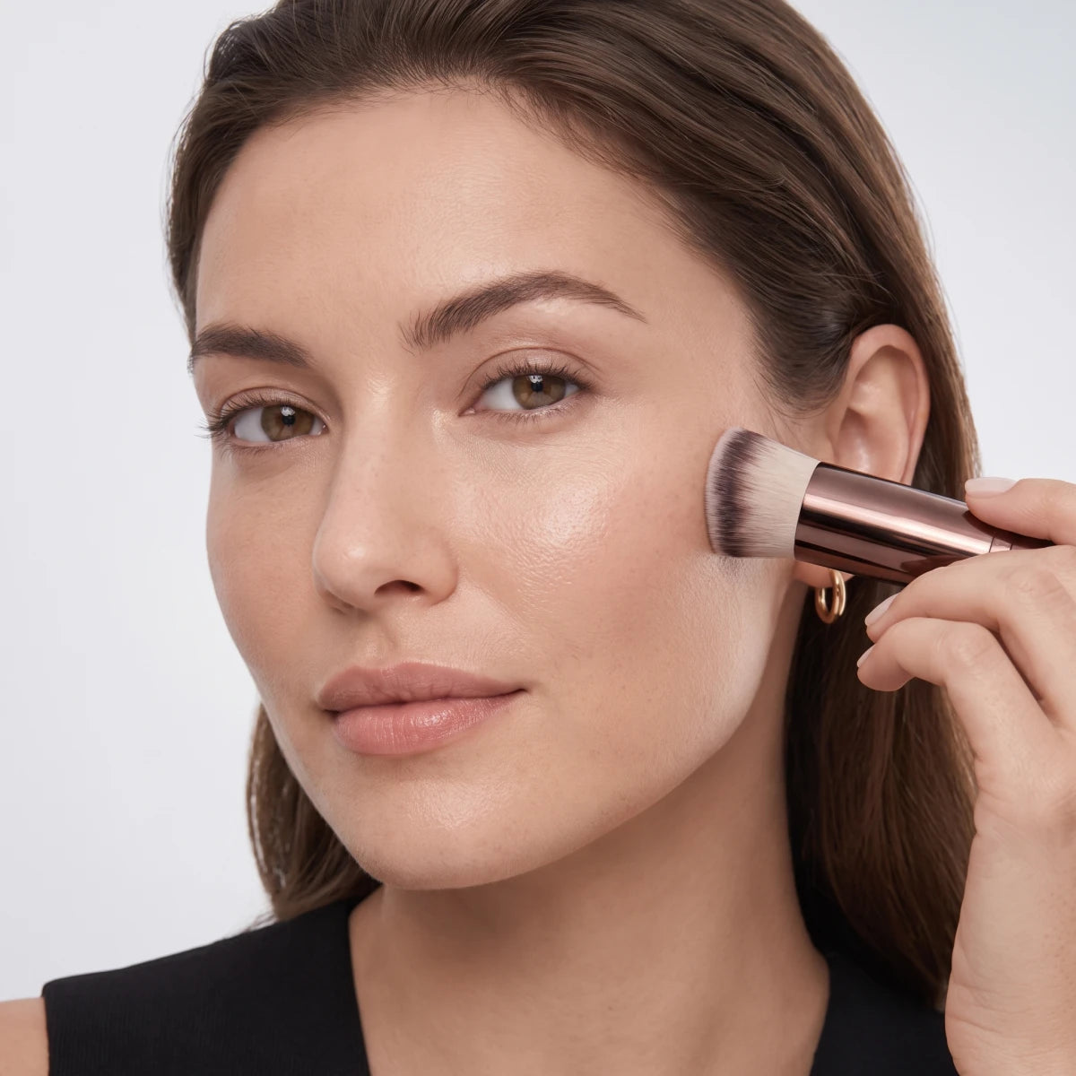 Hourglass Vanish™ Seamless Finish Foundation Brush – Fondöten Fırçası